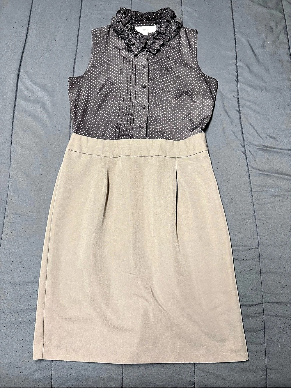 LOFT Polka Dot Mini Dress in Gray & Cream Size 6 Like New